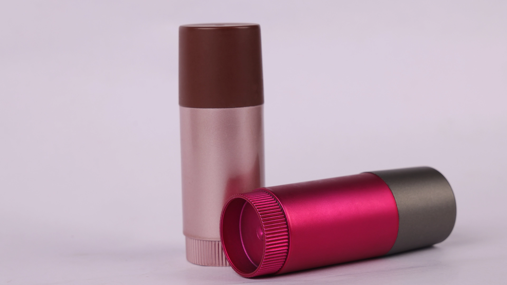 Cosmetic containers with custom spray painted finishes in Mumbai